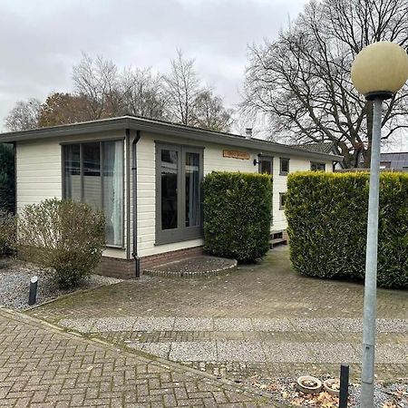 Gezellig Chalet Op De Prachtige Veluwe Putten Exterior photo