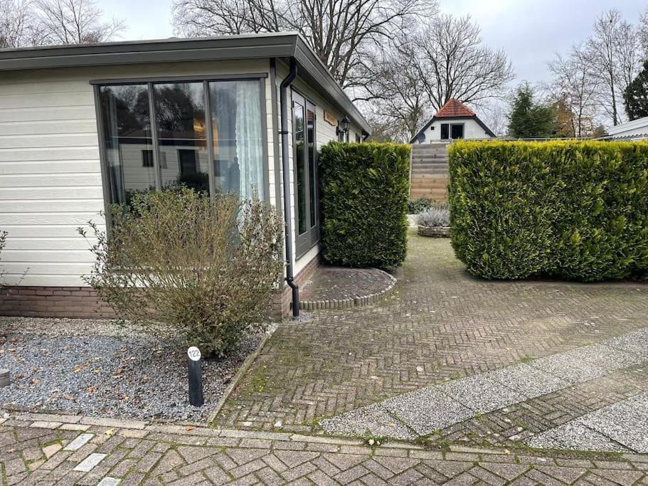 Gezellig Chalet Op De Prachtige Veluwe Putten Exterior photo